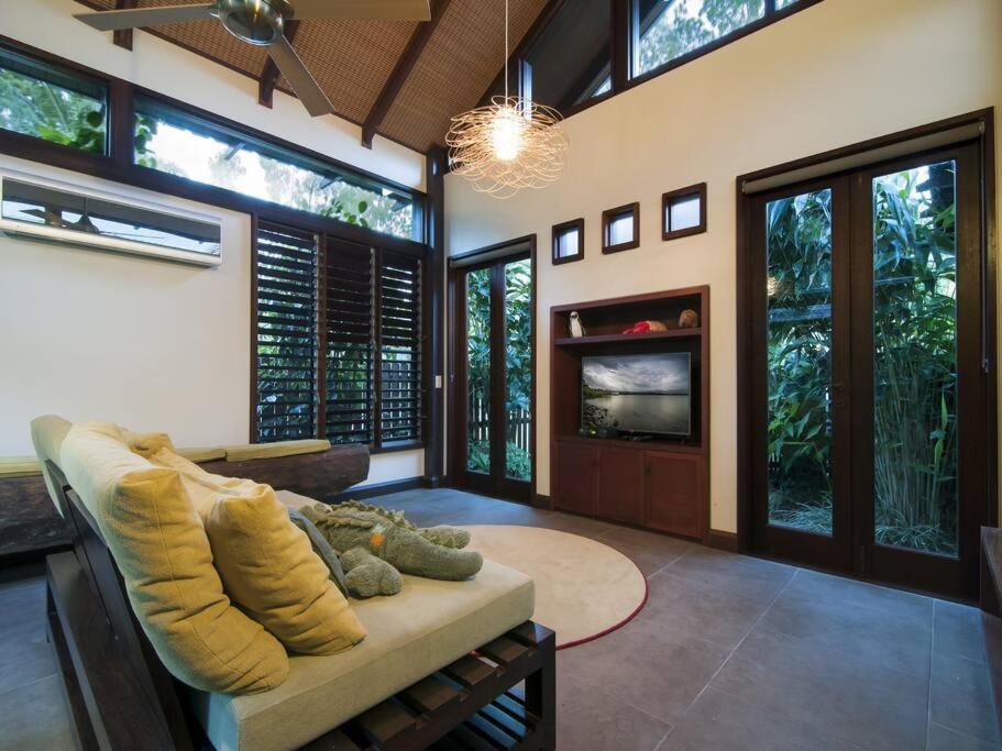 32 Beachfront Mirage - 4 Bedroom Luxury House Port Douglas Buitenkant foto